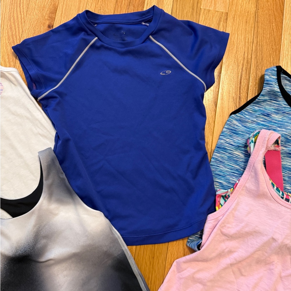 Girls size 6 athletic tops - Picture 3 of 4